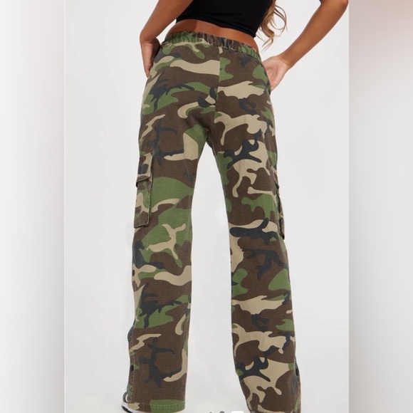 Camo Cargo Pants - Picture 5 of 5